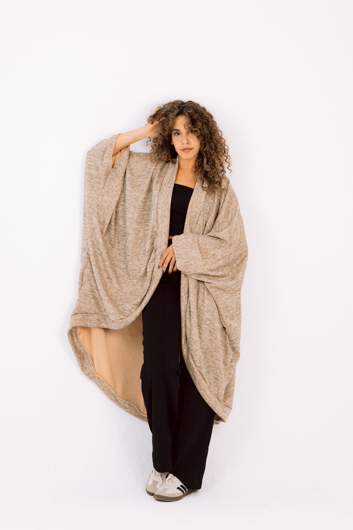 Noa – Beige U-Shaped Cardigan