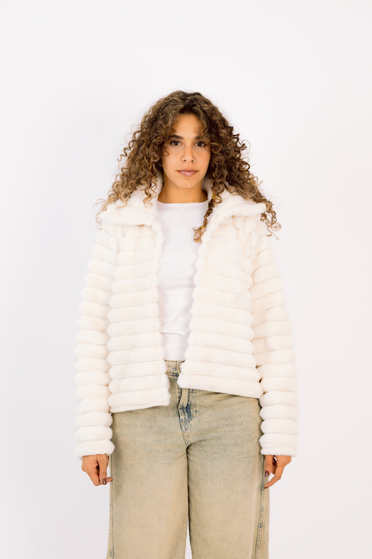 Luna – Beige Fur Jacket